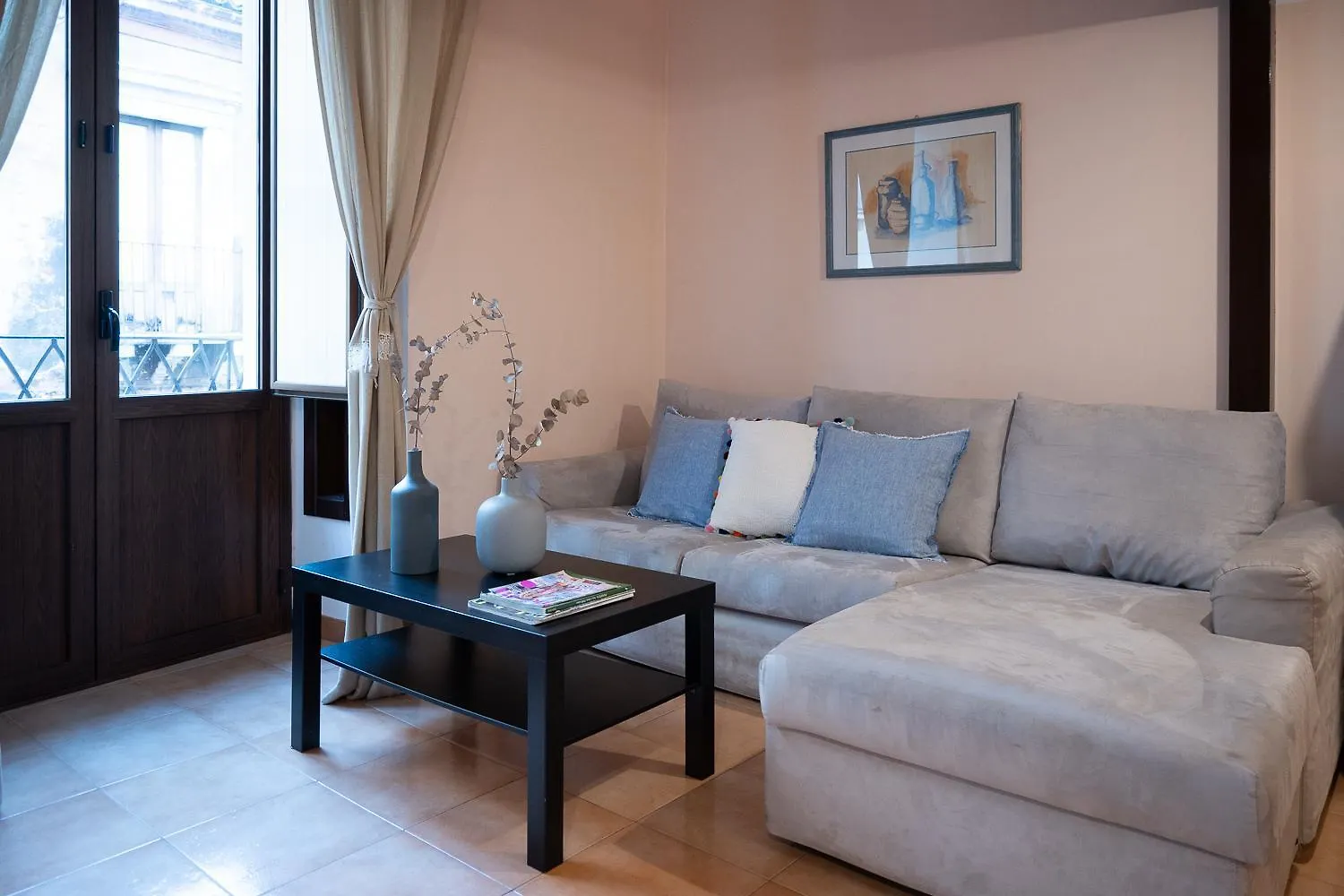 Apartment Etna Home CTA